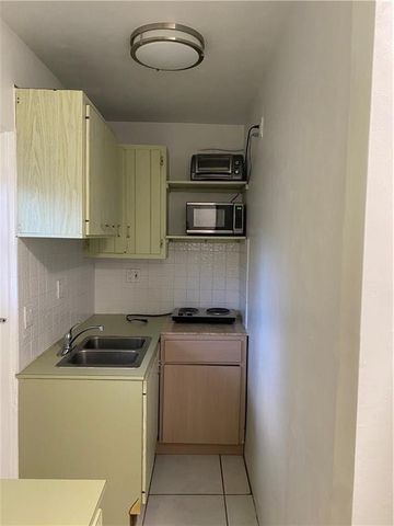 317 SE 12 Avenue, Pompano Beach, FL 33060