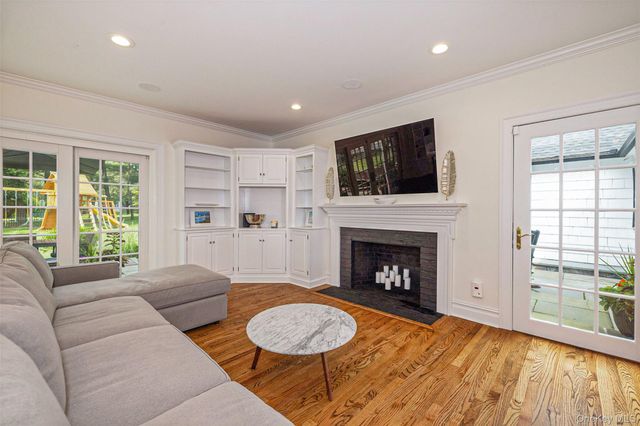 18 Lakeside Drive, Rye, NY 10580