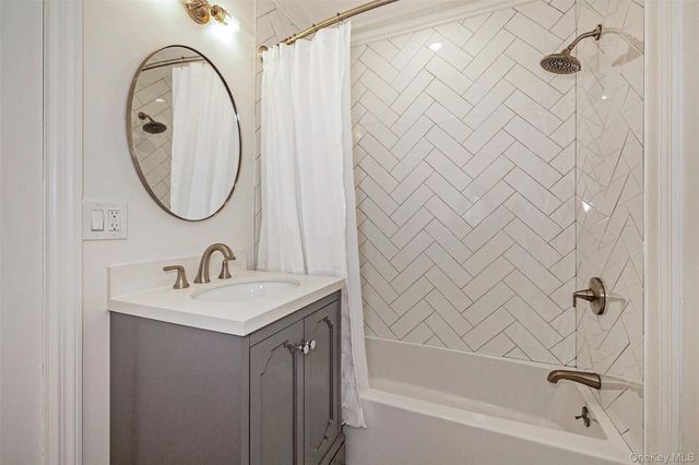 18 Lakeside Drive, Rye, NY 10580