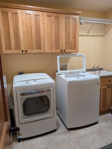 1007 3rd AVENUE E, Holmen, WI 54636