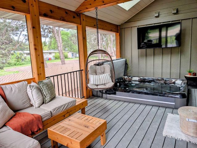 1007 3rd AVENUE E, Holmen, WI 54636
