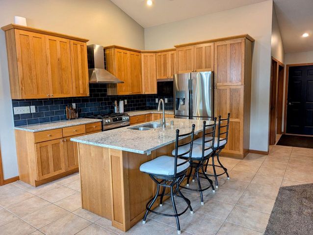 1007 3rd AVENUE E, Holmen, WI 54636
