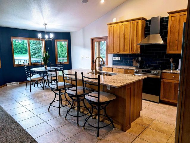 1007 3rd AVENUE E, Holmen, WI 54636