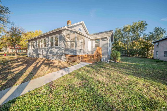 1303 N Adams, Junction City, KS 66441