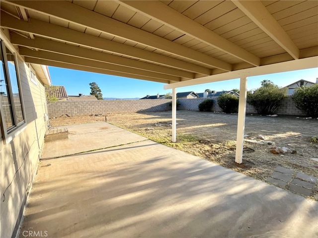 12546 Navajo, Apple Valley, CA 92308