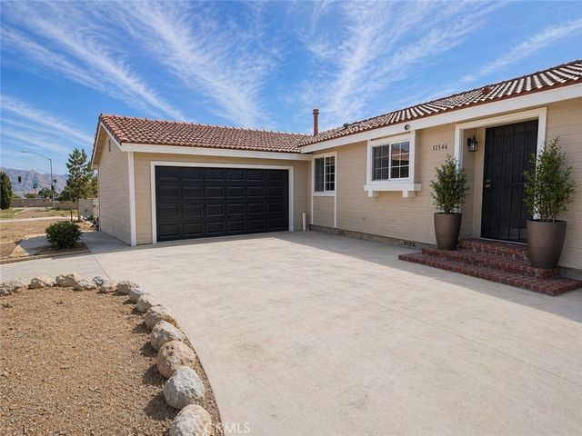 12546 Navajo, Apple Valley, CA 92308