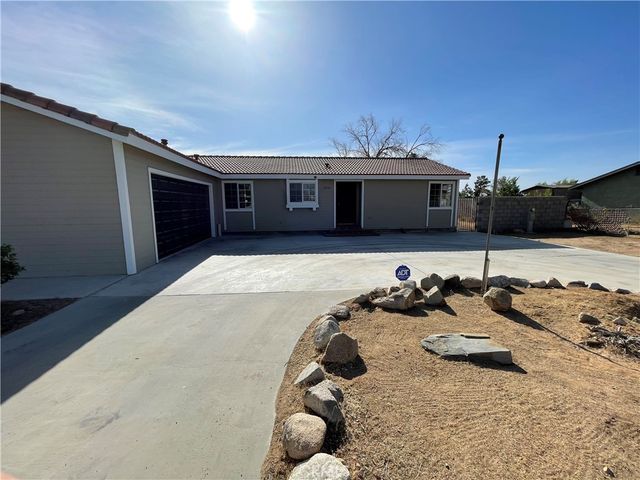 12546 Navajo, Apple Valley, CA 92308