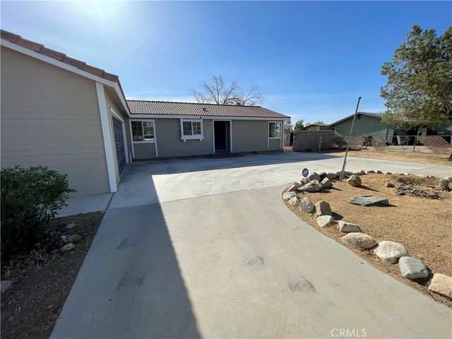 12546 Navajo, Apple Valley, CA 92308
