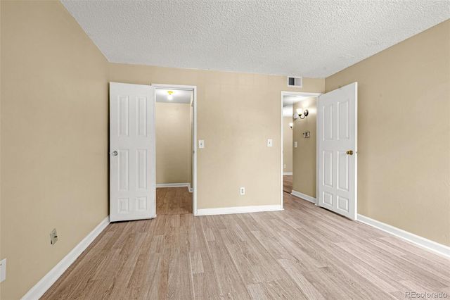 1760 S Pitkin Circle B, Aurora, CO 80017