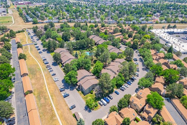 1760 S Pitkin Circle B, Aurora, CO 80017