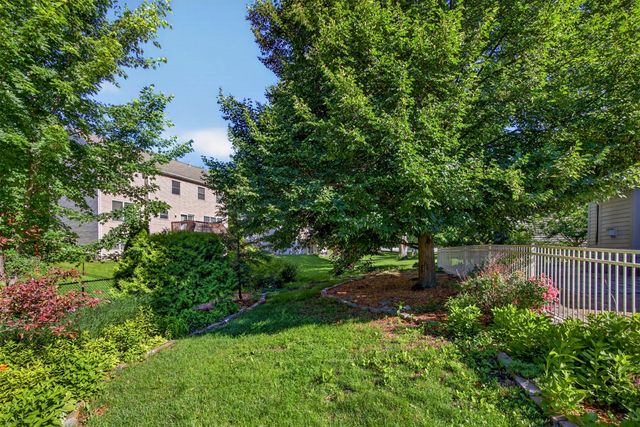 704 76th Street, West Des Moines, IA 50266