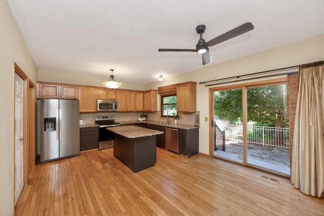 704 76th Street, West Des Moines, IA 50266