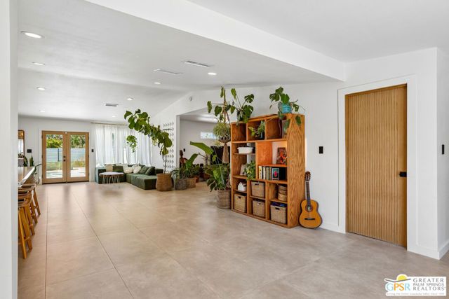 3864 E Calle San Raphael, Palm Springs, CA 92264