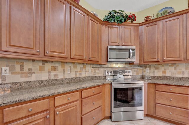 7116 Maidstone Drive, Port St. Lucie, Port St Lucie, FL 34986