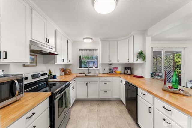 859 SW 132nd Street, Burien, WA 98146
