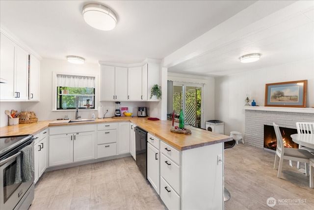 859 SW 132nd Street, Burien, WA 98146
