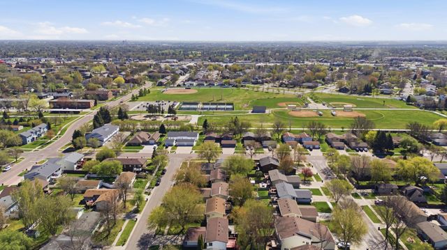 1808 28th Avenue S, Fargo, ND 58103