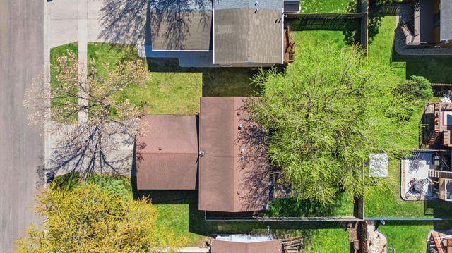 1808 28th Avenue S, Fargo, ND 58103