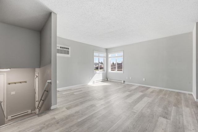 1808 28th Avenue S, Fargo, ND 58103