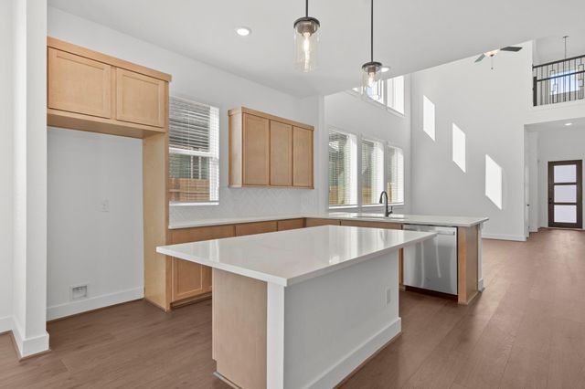 10938 Middle Ridge Drive, Missouri City, TX 77459