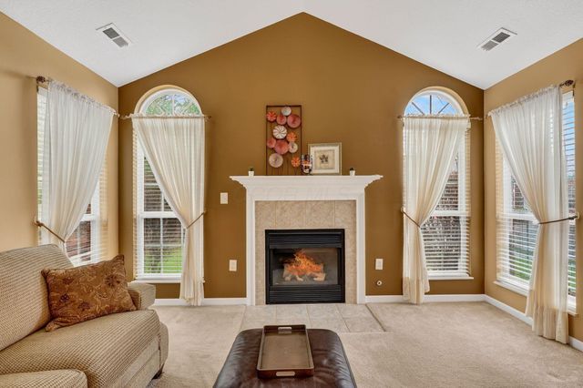 156 Orchard Oak Drive, Blacklick, OH 43004