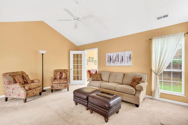 156 Orchard Oak Drive, Blacklick, OH 43004