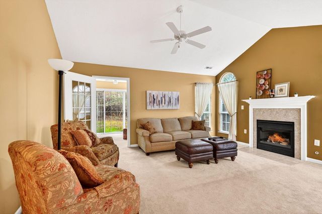 156 Orchard Oak Drive, Blacklick, OH 43004