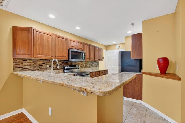 156 Orchard Oak Drive, Blacklick, OH 43004