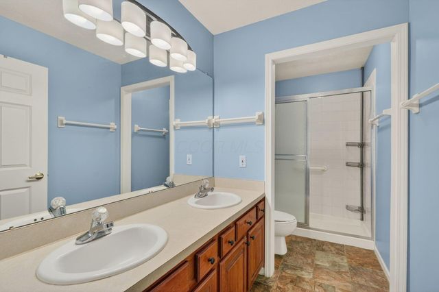 156 Orchard Oak Drive, Blacklick, OH 43004