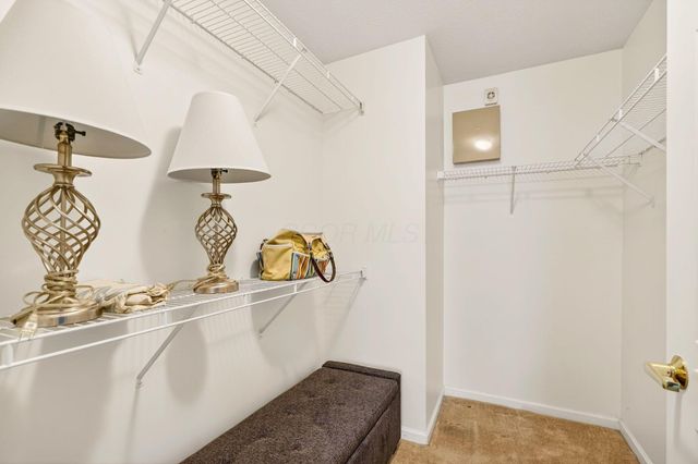 156 Orchard Oak Drive, Blacklick, OH 43004