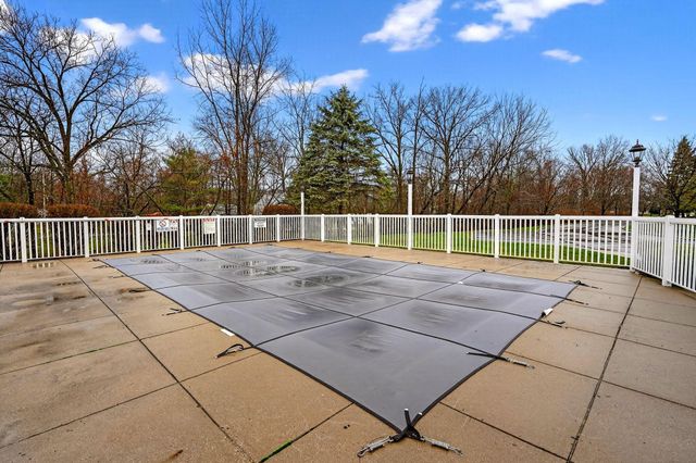 156 Orchard Oak Drive, Blacklick, OH 43004