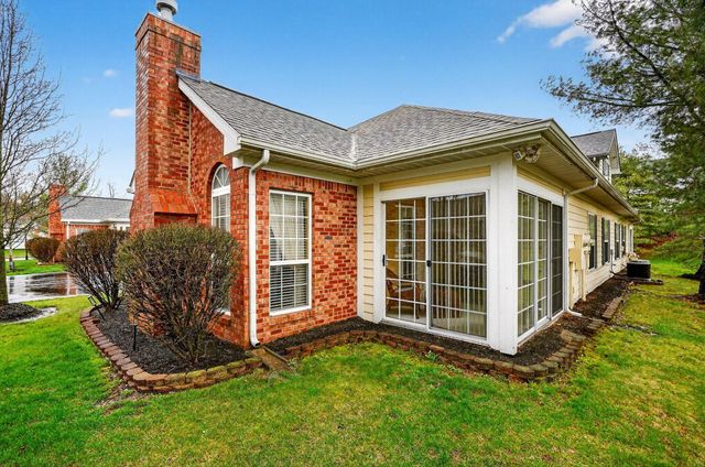 156 Orchard Oak Drive, Blacklick, OH 43004