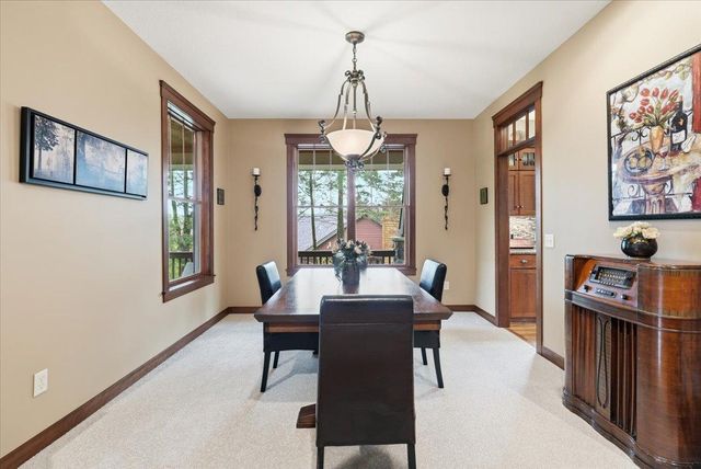 492 E Cove Road, Hudson, WI 54016