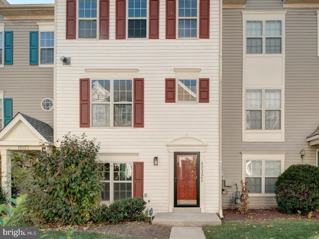 12125 AMBER RIDGE CIR, Germantown, MD 20876