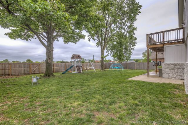 1119 E Dover Street, Broken Arrow, OK 74012