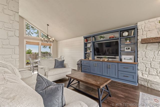 1119 E Dover Street, Broken Arrow, OK 74012