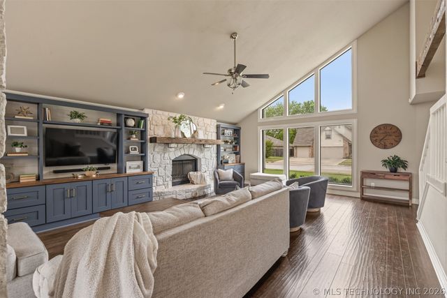 1119 E Dover Street, Broken Arrow, OK 74012