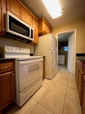 9199 SW 49th Place, Cooper City, FL 33328