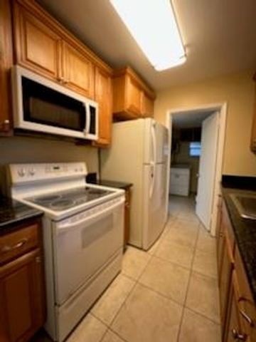 9199 SW 49th Place, Cooper City, FL 33328