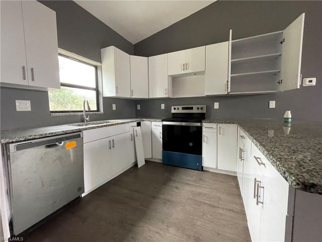 8046 Memory CIR, Labelle, FL 33935
