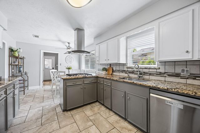 10907 Overbrook Lane, Houston, TX 77042