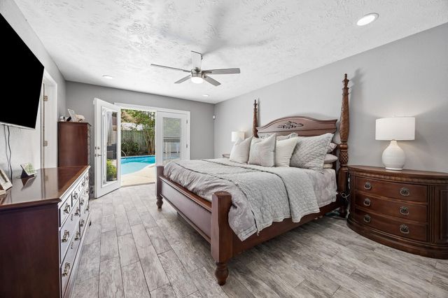 10907 Overbrook Lane, Houston, TX 77042