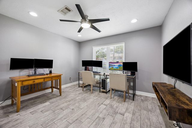 10907 Overbrook Lane, Houston, TX 77042