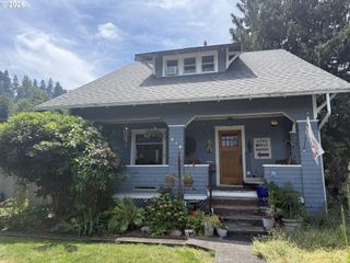 518 2ND St, Oregon City, OR 97045