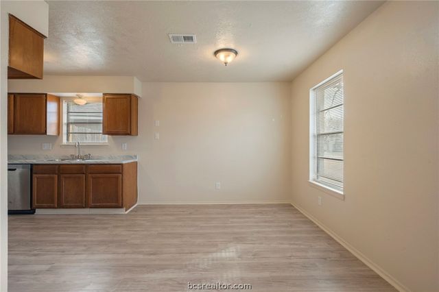 4752 Brompton Lane, Bryan, TX 77802