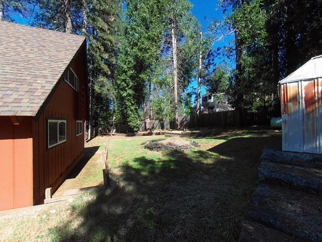 3995 Valley Vista Dr, Camino, CA 95709
