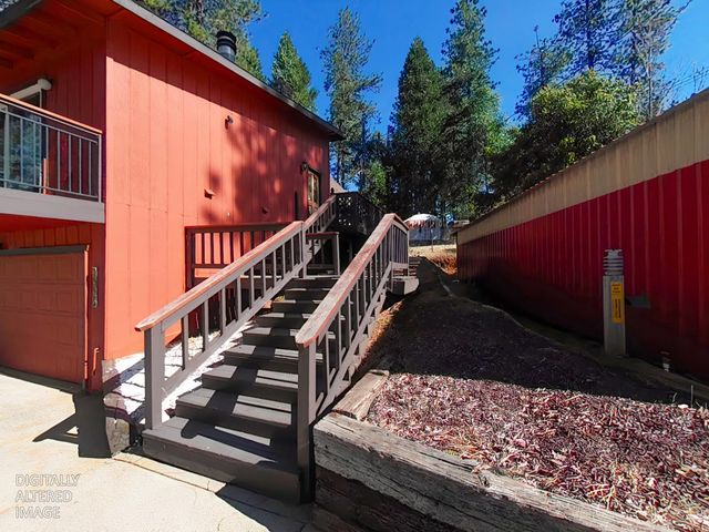 3995 Valley Vista Dr, Camino, CA 95709
