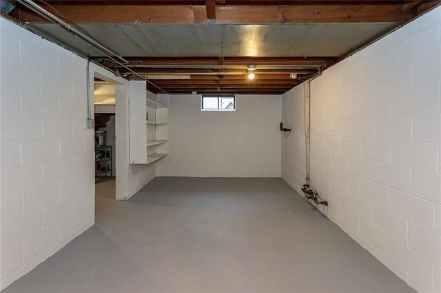 5733 College Avenue, Des Moines, IA 50310