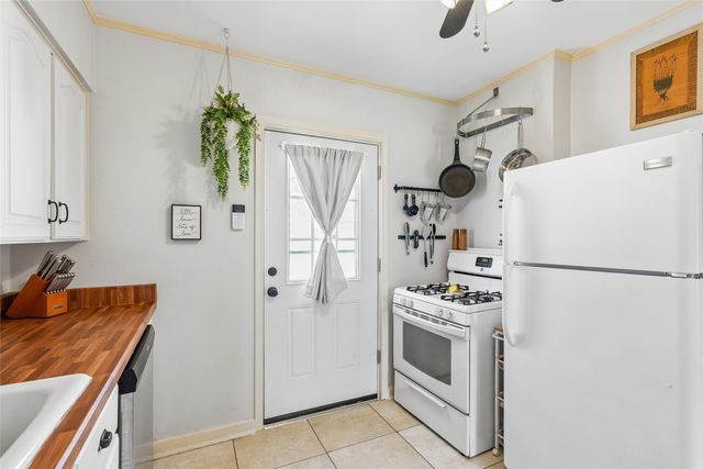 5733 College Avenue, Des Moines, IA 50310