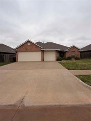 2809 NW 169TH Street, Edmond, OK 73012